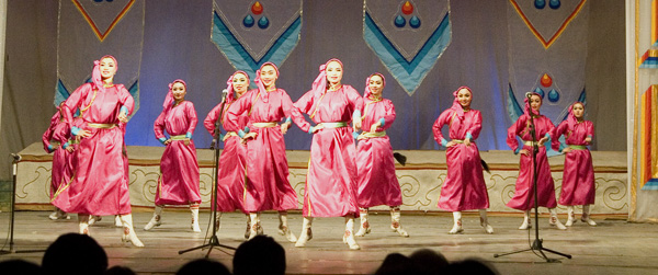 MongolianDancers
