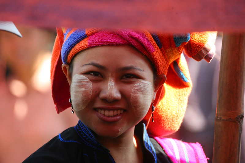Happy_Inle_Lady