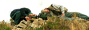 Cameras on Rocks(C)1998 Vic Winter/Jennifer Dudley- ICSTARS Astronomy