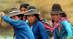 Kalahuta Girls (C)1998 Vic Winter/Jennifer Dudley- ICSTARS Astronomy
